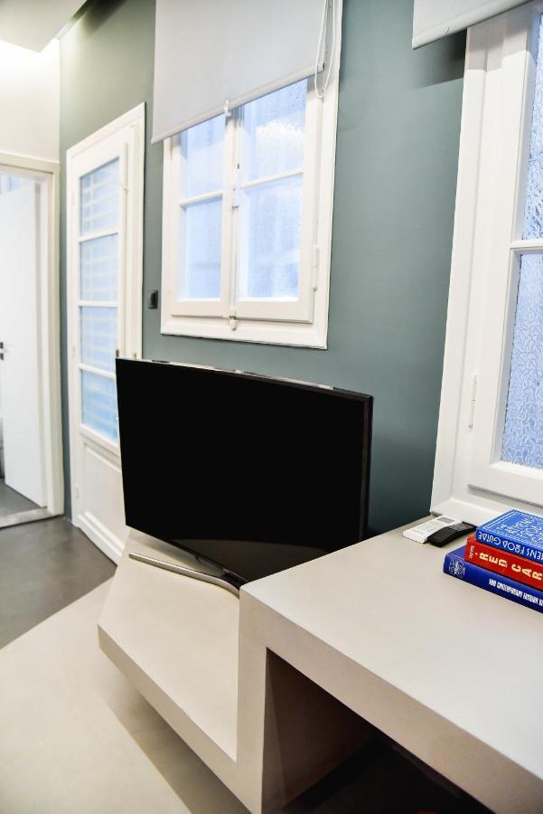 Central44 Yolo Casual Suite Athènes Extérieur photo